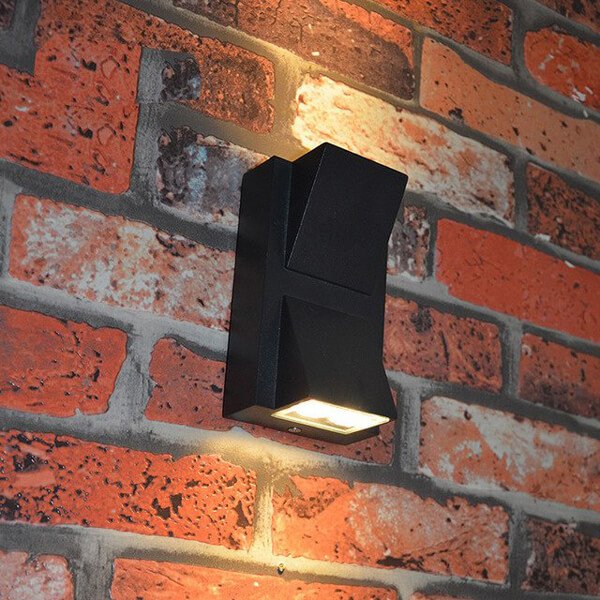 up & down wall light application