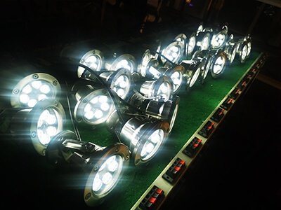 underwater flood light aging test